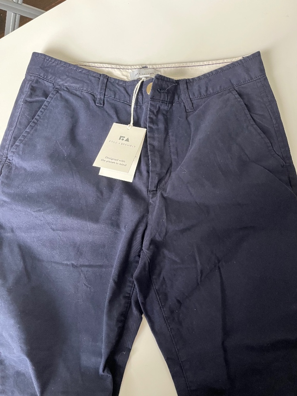 Free Assembly Straight Leg Chino ! NWT! Size 4 !